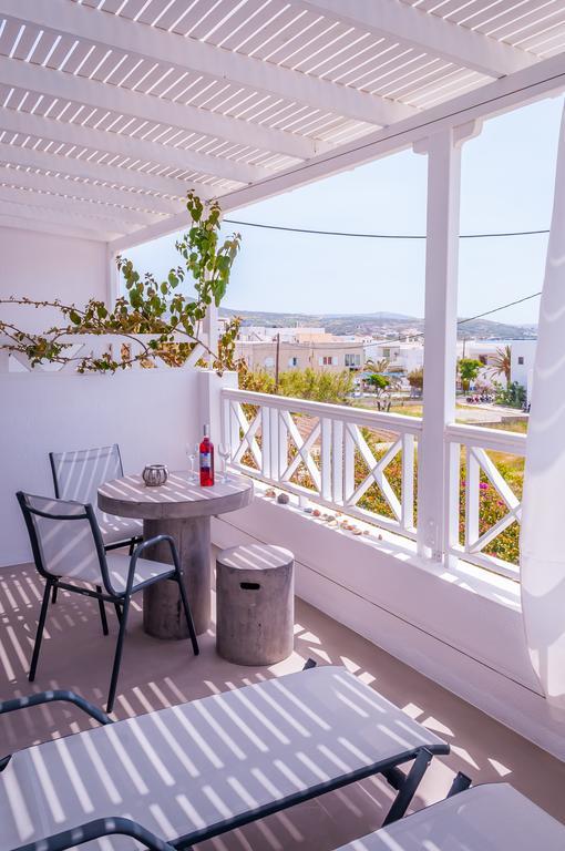 Milos Bay Suites Adamantas  Zimmer foto