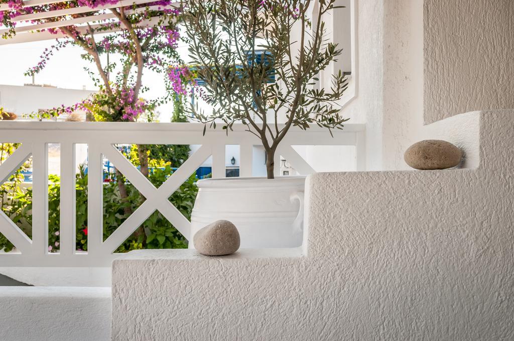 Milos Bay Suites Adamantas  Exterior foto