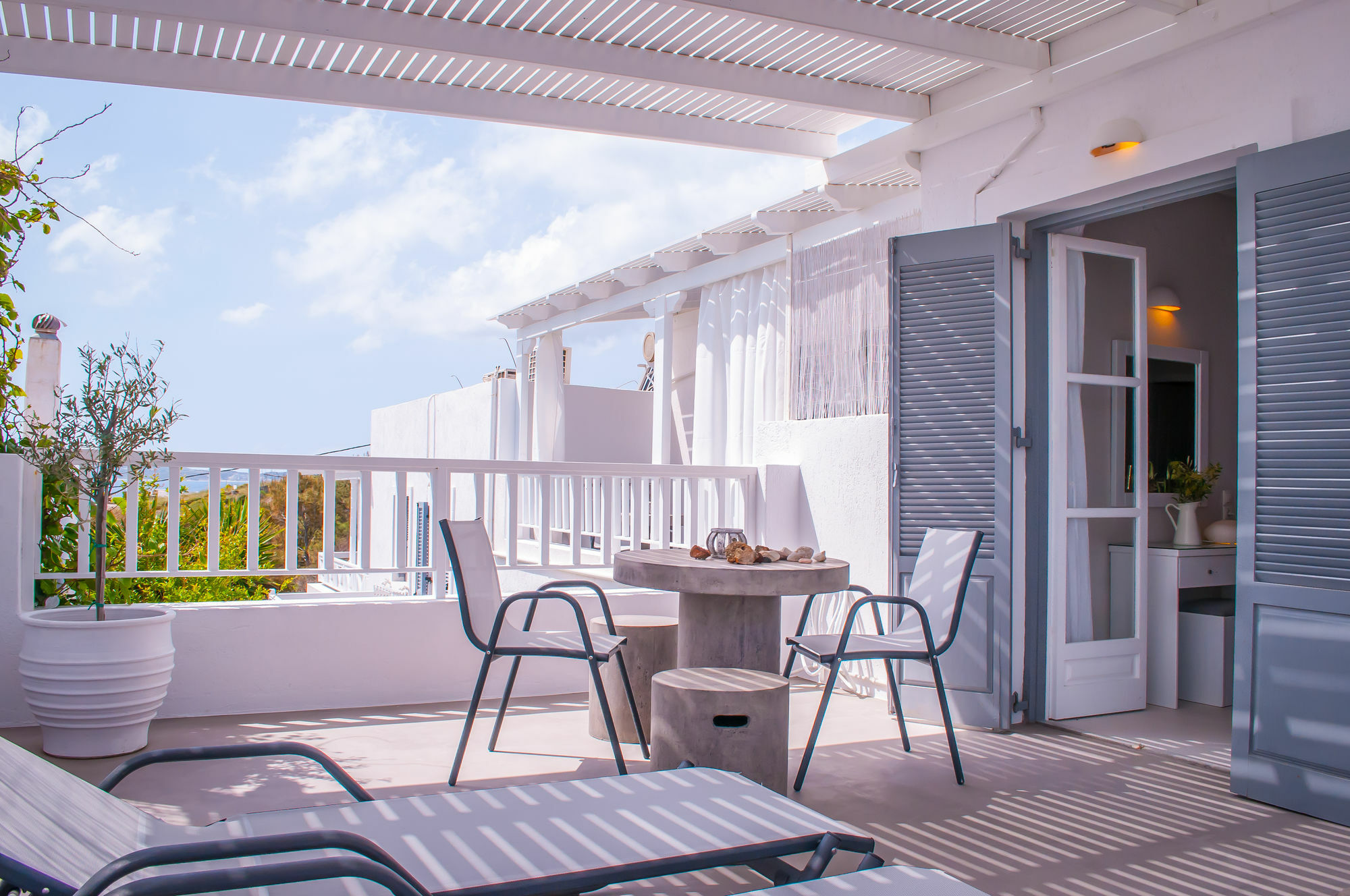 Milos Bay Suites Adamantas  Exterior foto